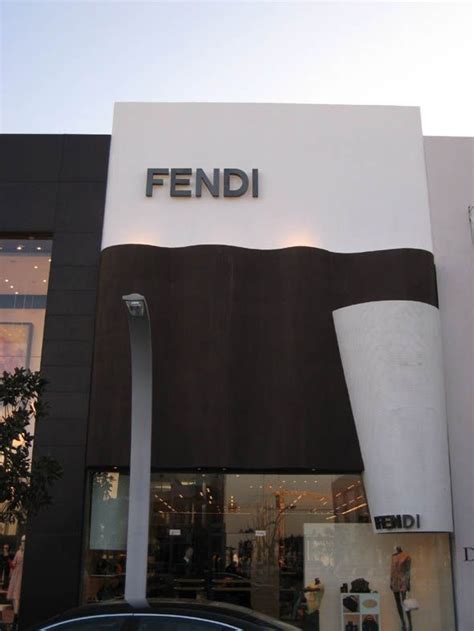 fendi istanbul istinye park|Fendi .